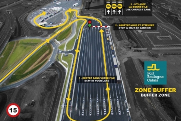 Nowa strefa buforowa dla ciężarówek w Calais