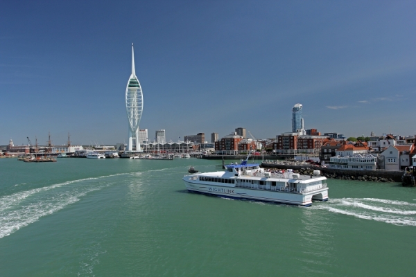 Dodatkowe rejsy oraz specjalne taryfy na lato od Wightlink