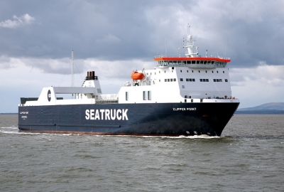 Większa powierzchnia ładunkowa na trasie Heysham-Dublin. Ważna decyzja Seatruck Ferries...
