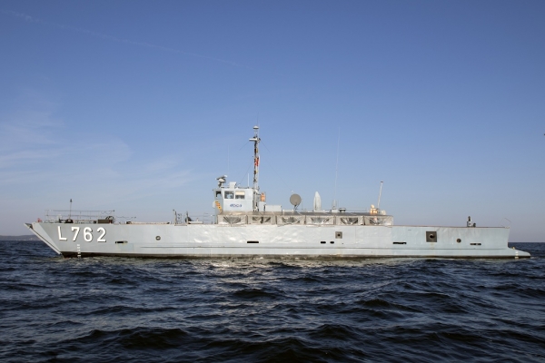 Niemiecki kuter desantowy z roboczą wizytą w Świnoujściu