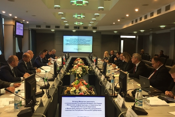 Białoruś/ Ministrowie Gróbarczyk i Adamczyk o zacieśnieniu współpracy