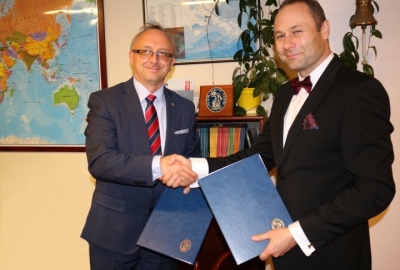 PRS i PŻM podpisały umowę dot. sprawowania przez PRS nadzoru nad statkami PŻM