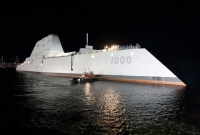 USS Zumwalt w naprawie jeszcze przed pierwszą misją [VIDEO]