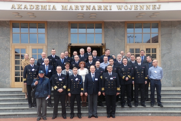 20 lat temu z rejsu dookoła świata wrócił ORP ISKRA