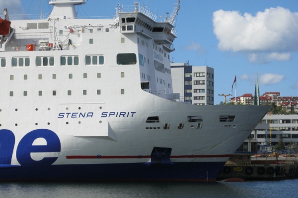 Manewr wymijania się promów Stena Line w Porcie Gdynia_1