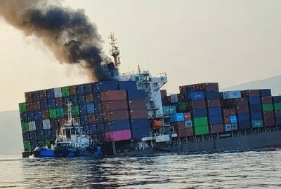 Drugi statek w ciągu doby zatonął w pobliżu cieśniny Ormuz 