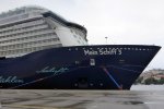Wycieczkowiec Mein Schiff 3 zderzył się z dwoma kontenerowcami