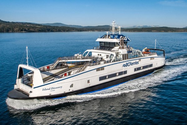 Związki zawodowe wzywają BC Ferries do budowy przyszłej floty w Kanadzie...