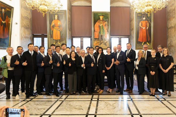 Gdańsk i Tainan będą współpracować przy projektach AI i robotyki