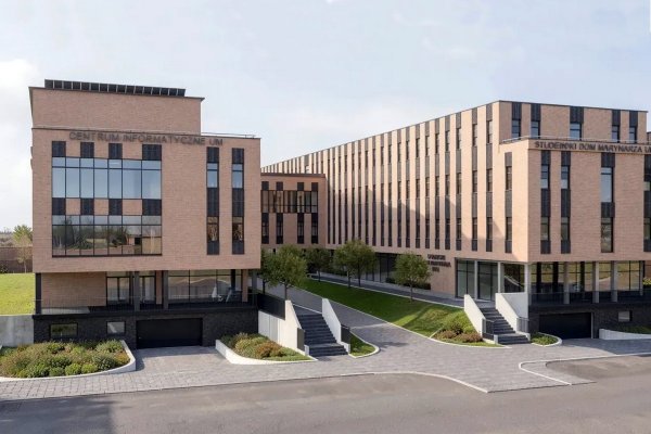 Jest umowa na budowę Centrum Informatycznego Uniwersytetu Morskiego w Gd...