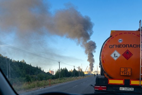 Ust-Ługa znowu celem dronów. Pożar w ważnym rosyjskim porcie