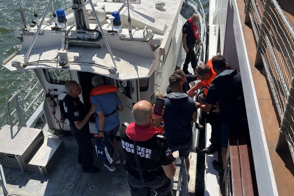 Ewakuacja 186 pasażerów statku wycieczkowego na Dunaju
