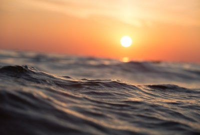 Siedmioro migrantów zginęło, 50 uratowano z tonącej, przepełnionej łodzi...