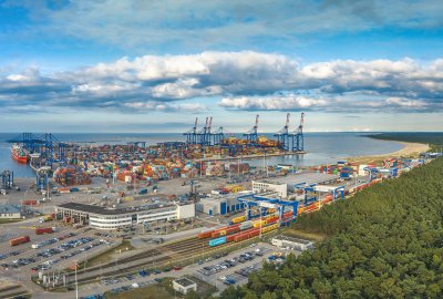 Baltic Hub zwiększa możliwości kolejowe dziękinowym suwnicom RMG