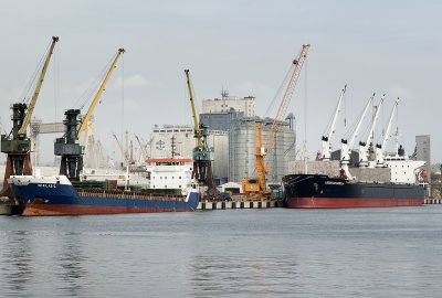 W szczecińskim porcie zbudowano multimodalny kolejowy węzeł przeładunkow...