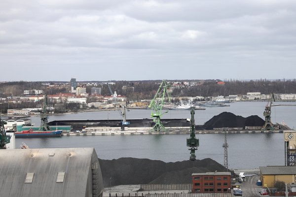 Sześć ofert na przekształcenie części akwenu w ląd w Porcie Gdynia