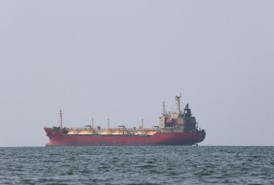 Potrzebne są szlaki transportu LNG z pominięciem cieśniny Ormuz