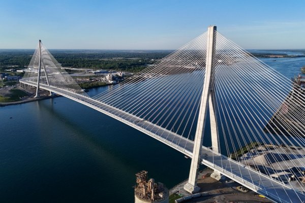 Inauguracja mostu Gordie Howe między USA i Kanadą w cieniu sporu